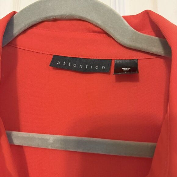 Attention Red & Orange Sleeveless Button-Up Top – Size Large, EUC, Lightweight - Picture 3 of 3